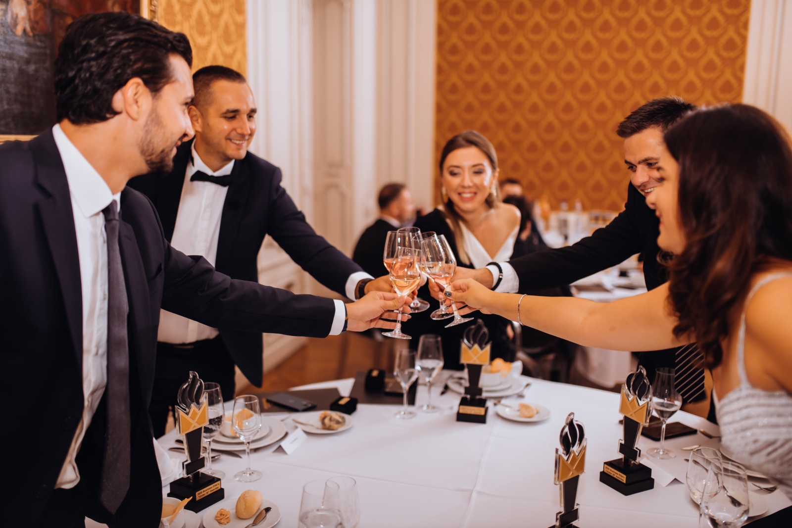 EXECUTIVE CLUB Business Elite Awards